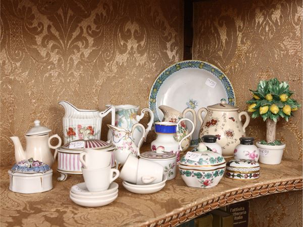 Assortment of porcelain trinkets, also Ginori