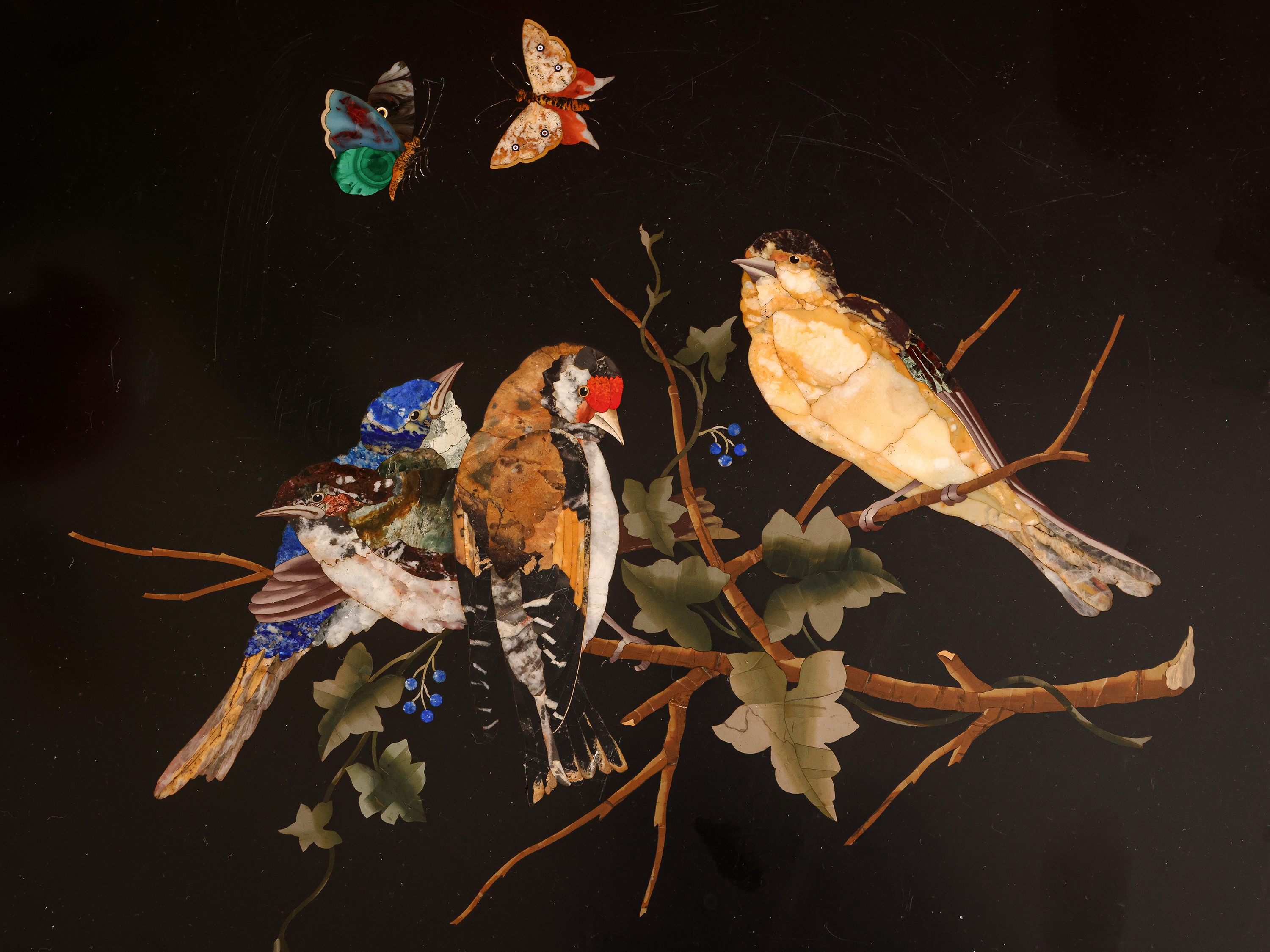 Placca Circolare in Commesso di Pietre Dure