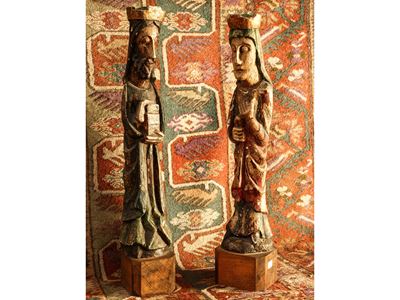 Coppia di Figure Lignee Policrome