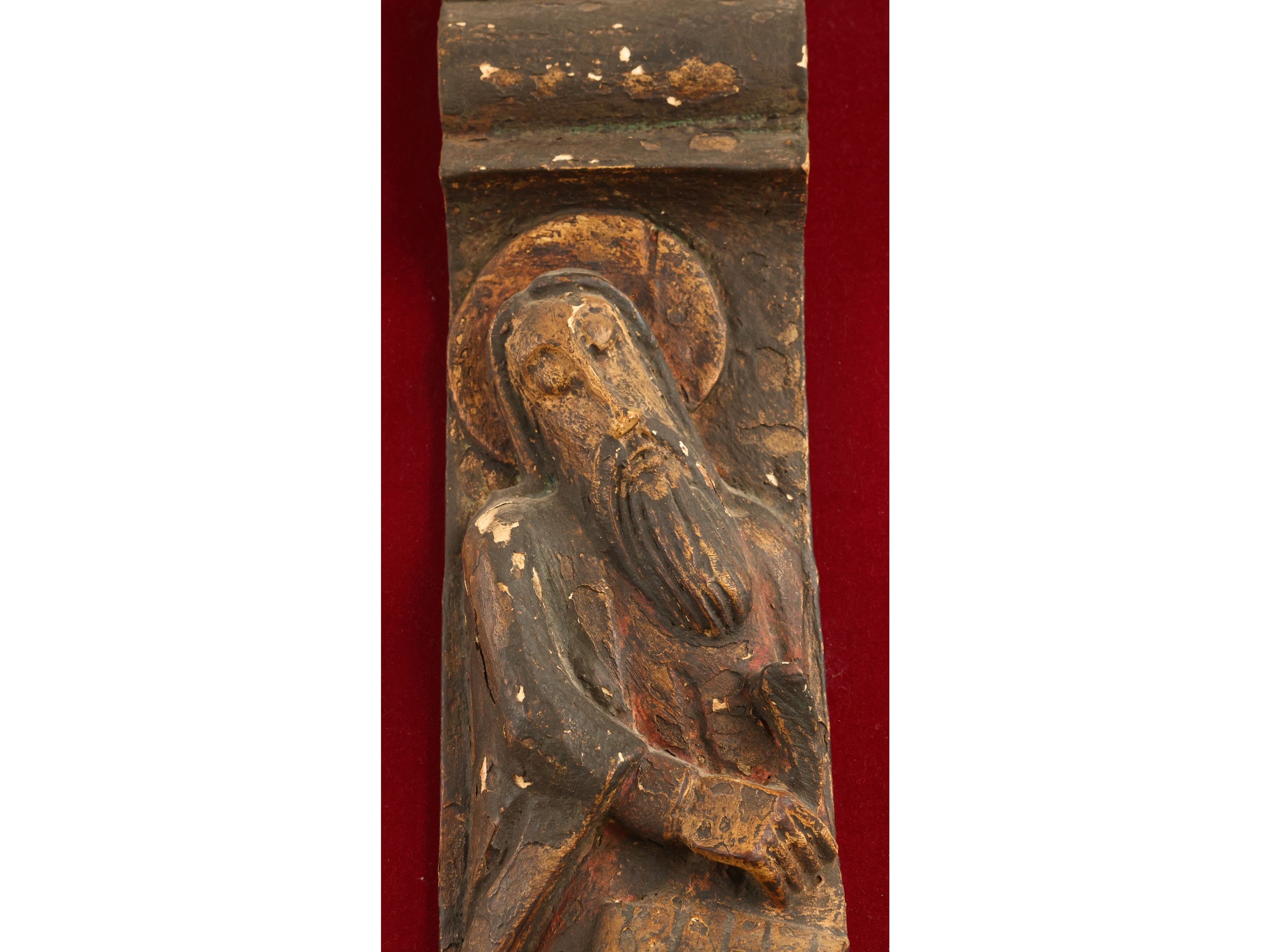 Due antichi frammenti lignei raffiguranti santi