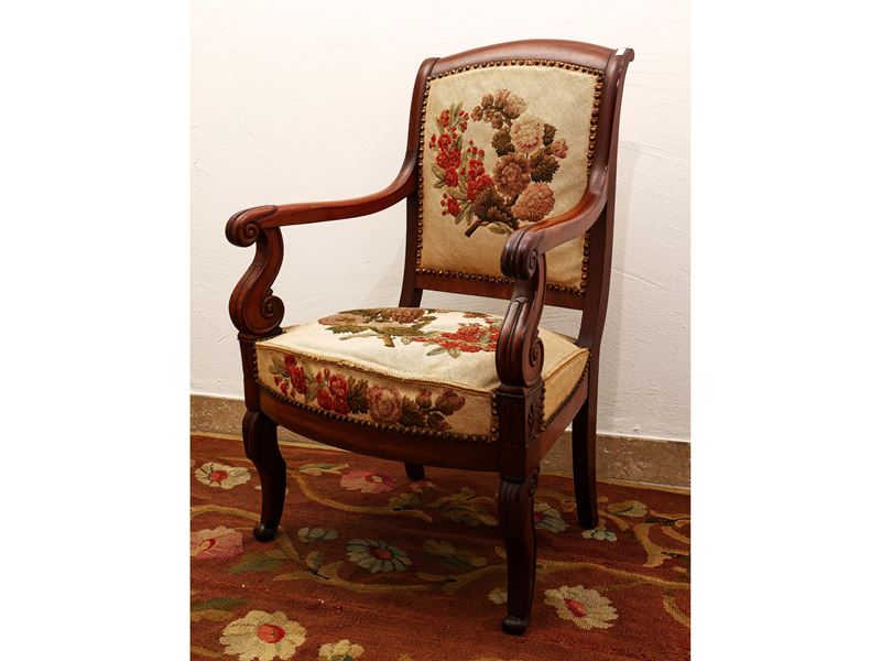 Coppia di poltrone in mogano