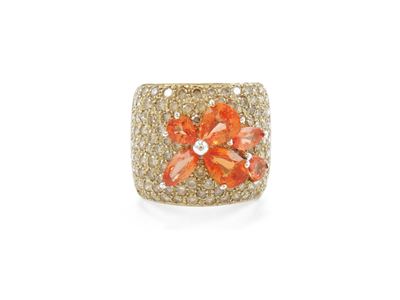 Anello a Fascia in Oro Bianco con Diamanti Brown e Zaffiri Arancio