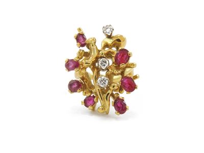 Anello in Oro Giallo con Diamanti e Rubini