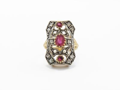 Anello in Oro Giallo e Argento con Diamanti e Rubini