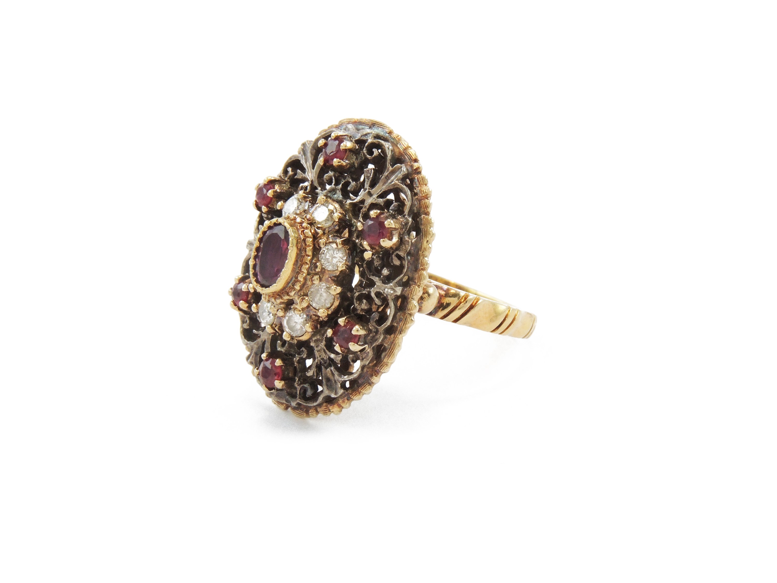 Anello in Oro Giallo e Argento con Diamanti e Rubini