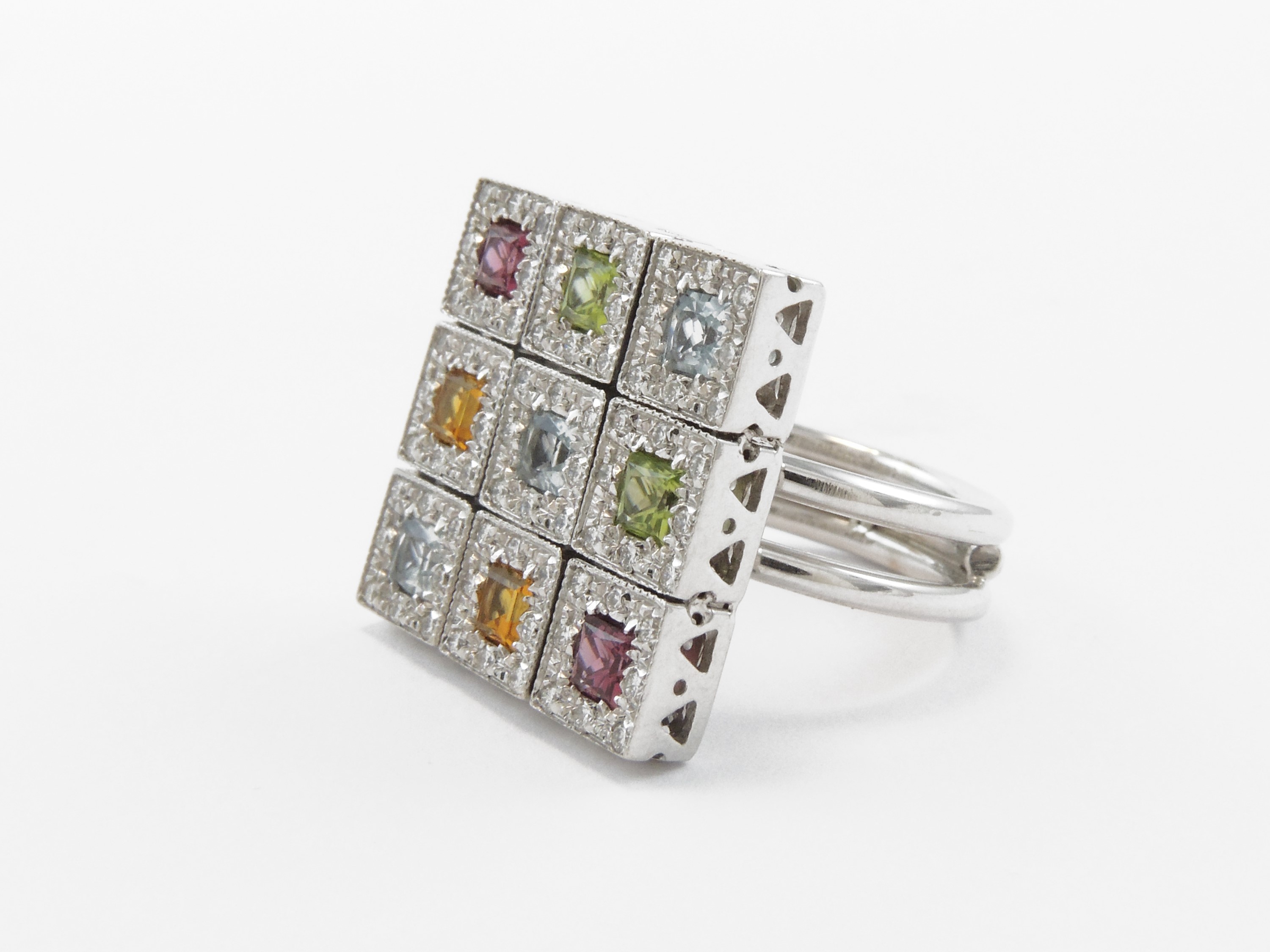 Anello in Oro Bianco con Diamant e Gemme Multicolor