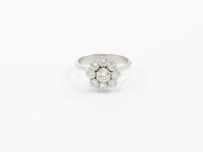 Anello a Margherita in Oro Bianco con Diamanti