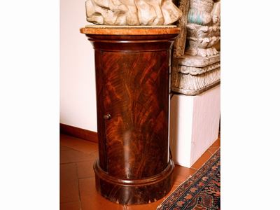 Colonna Porta Sculture Impiallacciata in Piuma di Mogano