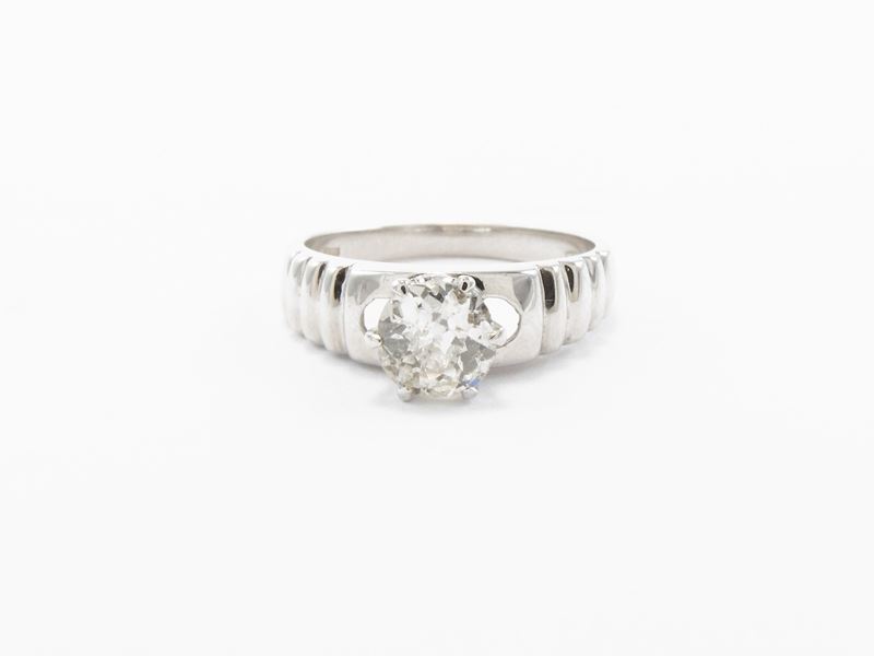 Anello Solitario in Oro Bianco con Diamante