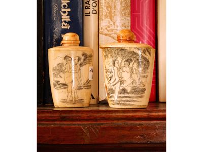 Due Snuff-bottle in Osso, Giappone