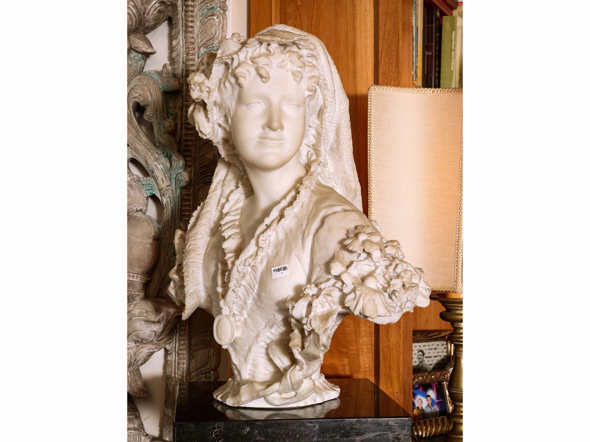 Scuola Italiana del XIX Secolo - Busto di Fanciulla con Pizzi