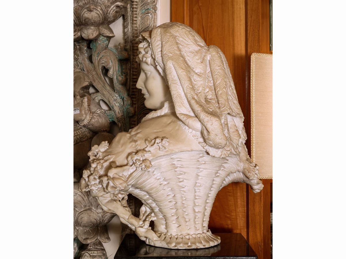 Scuola Italiana del XIX Secolo - Busto di Fanciulla con Pizzi