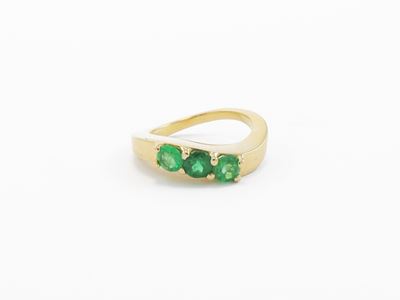 Anello Trilogi in Oro Giallo con Smeraldi