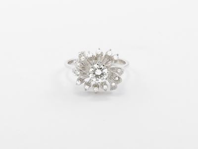 Anello in Oro Bianco con Diamanti