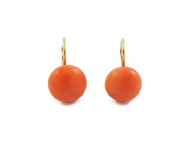 Orecchini Pendenti in Oro Giallo con Coralli Rosso Arancio