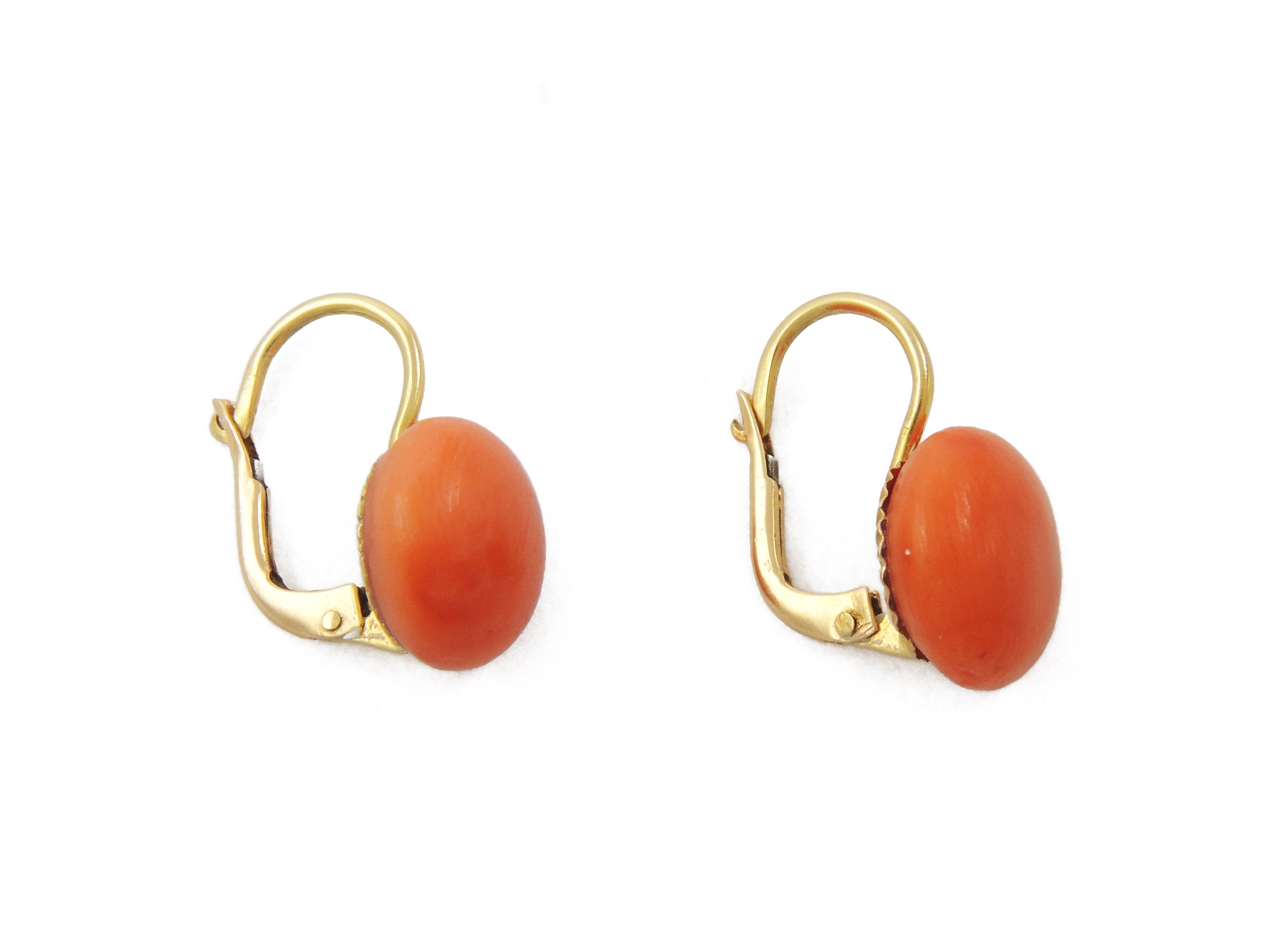 Orecchini Pendenti in Oro Giallo con Coralli Rosso Arancio