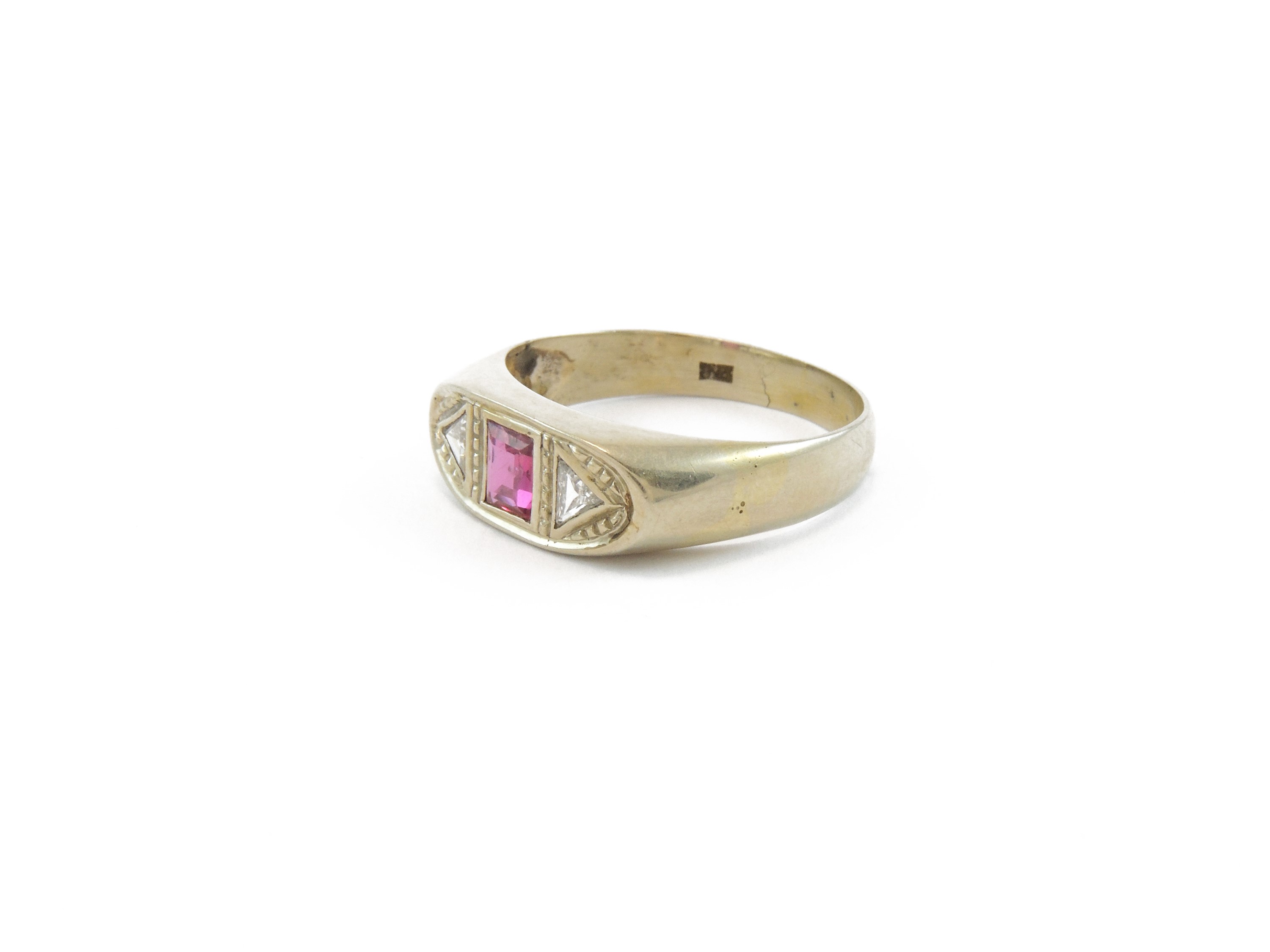 Anello in Oro Rosa 585/1000 con Diamanti e Rubino Sintetico