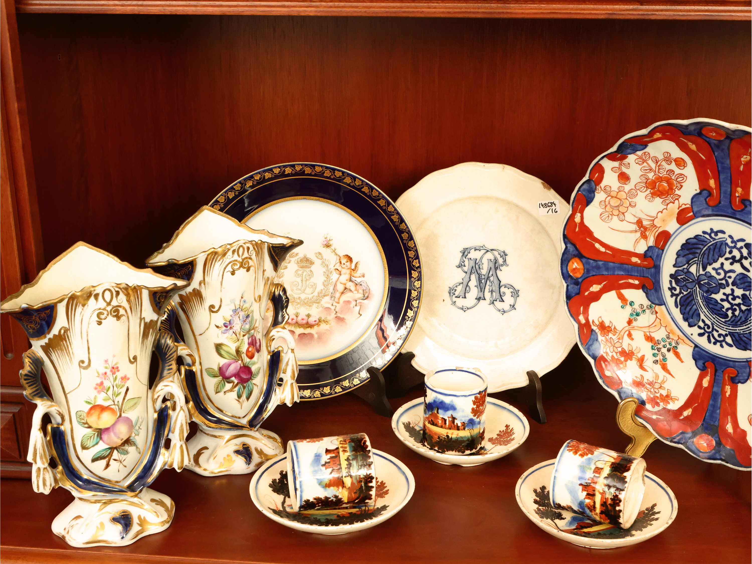 Grande Lotto di Porcellane e Maioliche da Collezione e Decorative