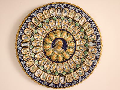Piatto da Parata in Maiolica