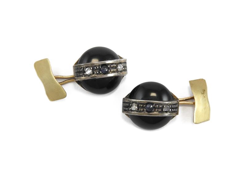 Coppia di Gemelli in Oro Rosa 375/1000 e Argento con Diamanti, Zaffiri ed Onici