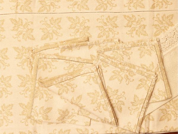Damask fabric tablecloth