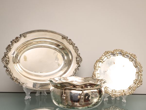 Table accessories in silver metal