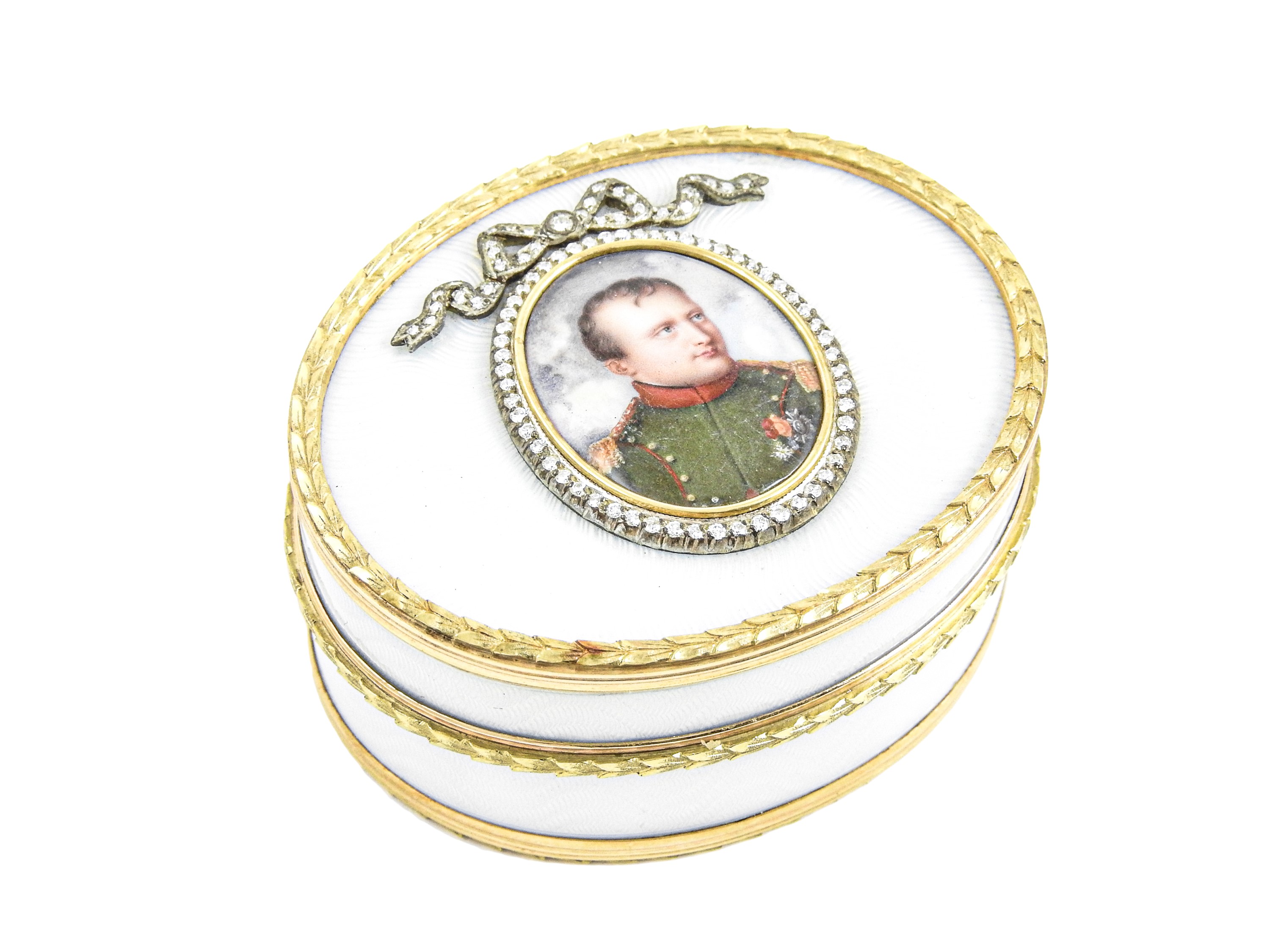 Tabacchiera in Oro Giallo, Oro Rosa e Argento con Diamanti, Smalti e Miniatura