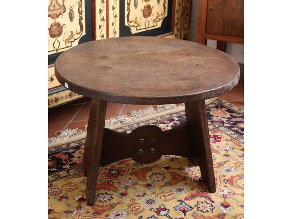 Country side table in chestnut