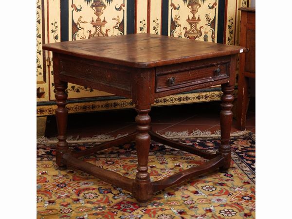 Campagnolo biscuit table in oak