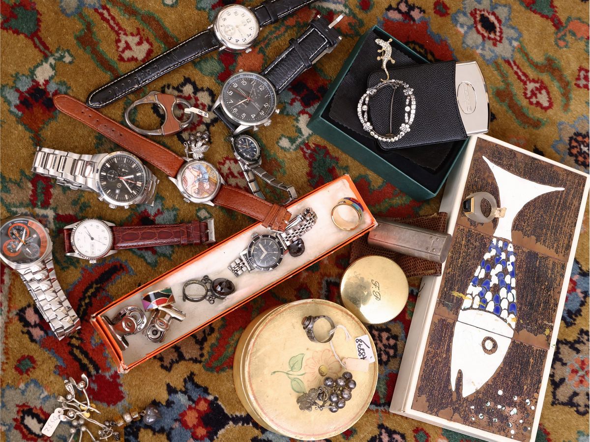 Assortimento di Bigiotteria e Orologi da Polso