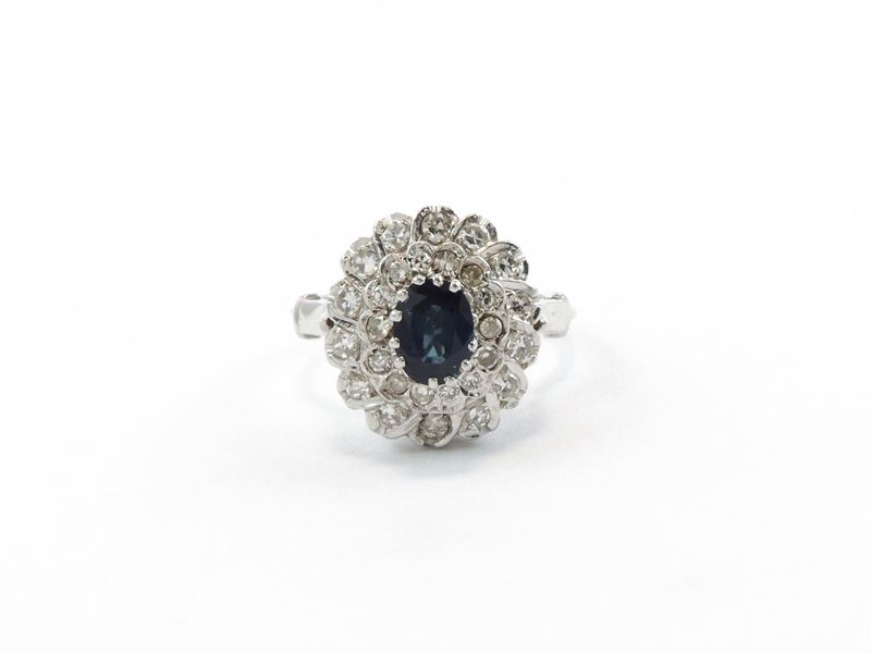 Anello in Oro Bianco con Diamanti