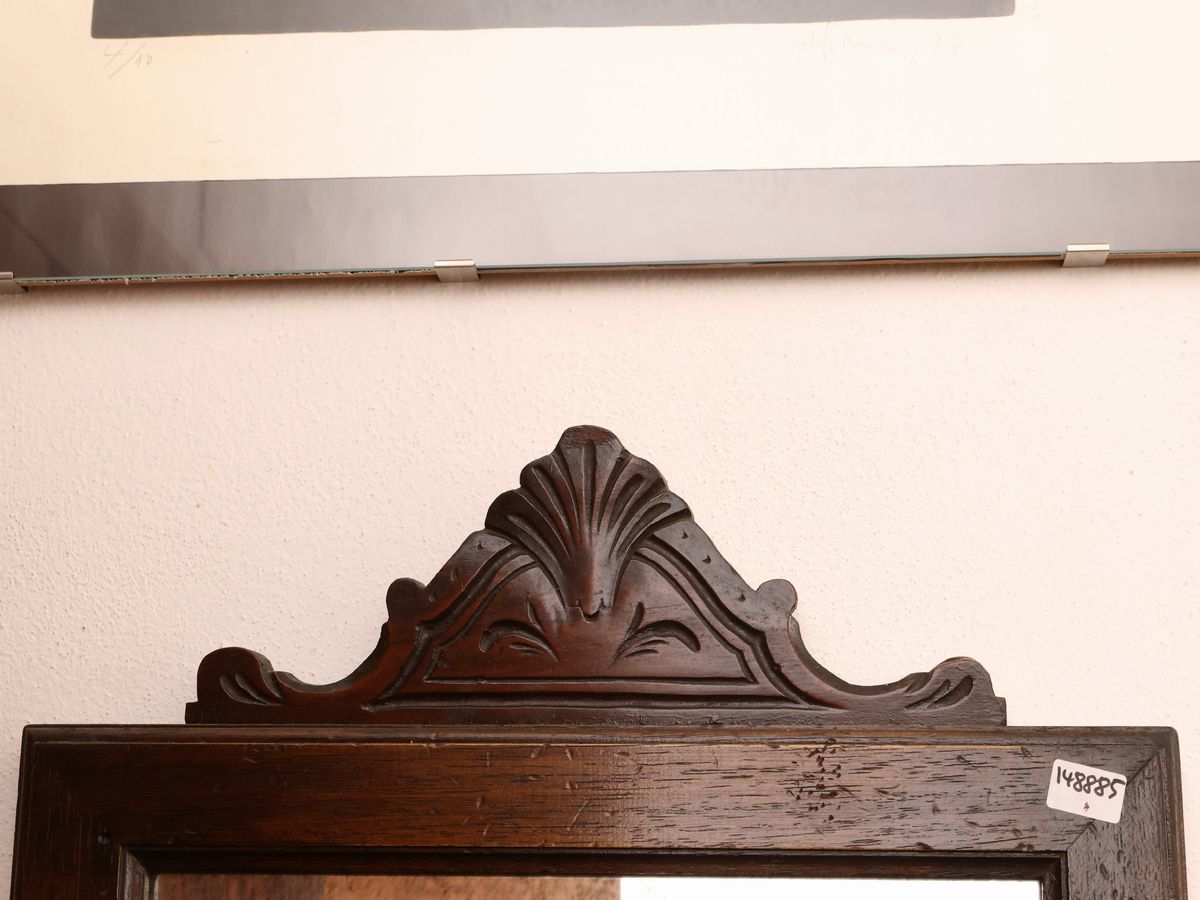 Piccola Specchiera con Cornice in Legno Tenero