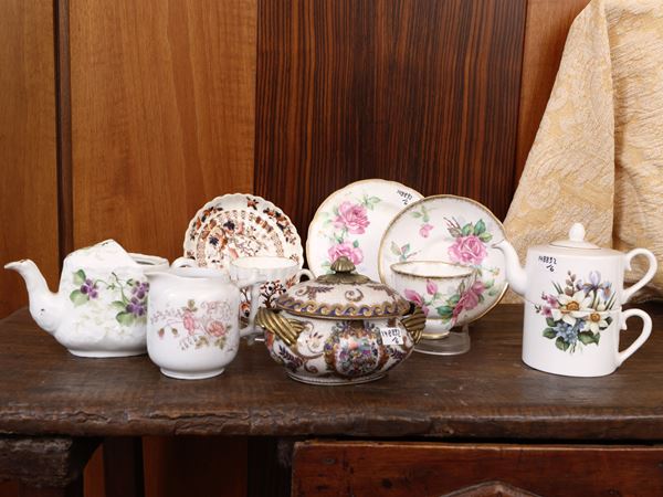 Assortment of porcelain accessories for tea and coffee