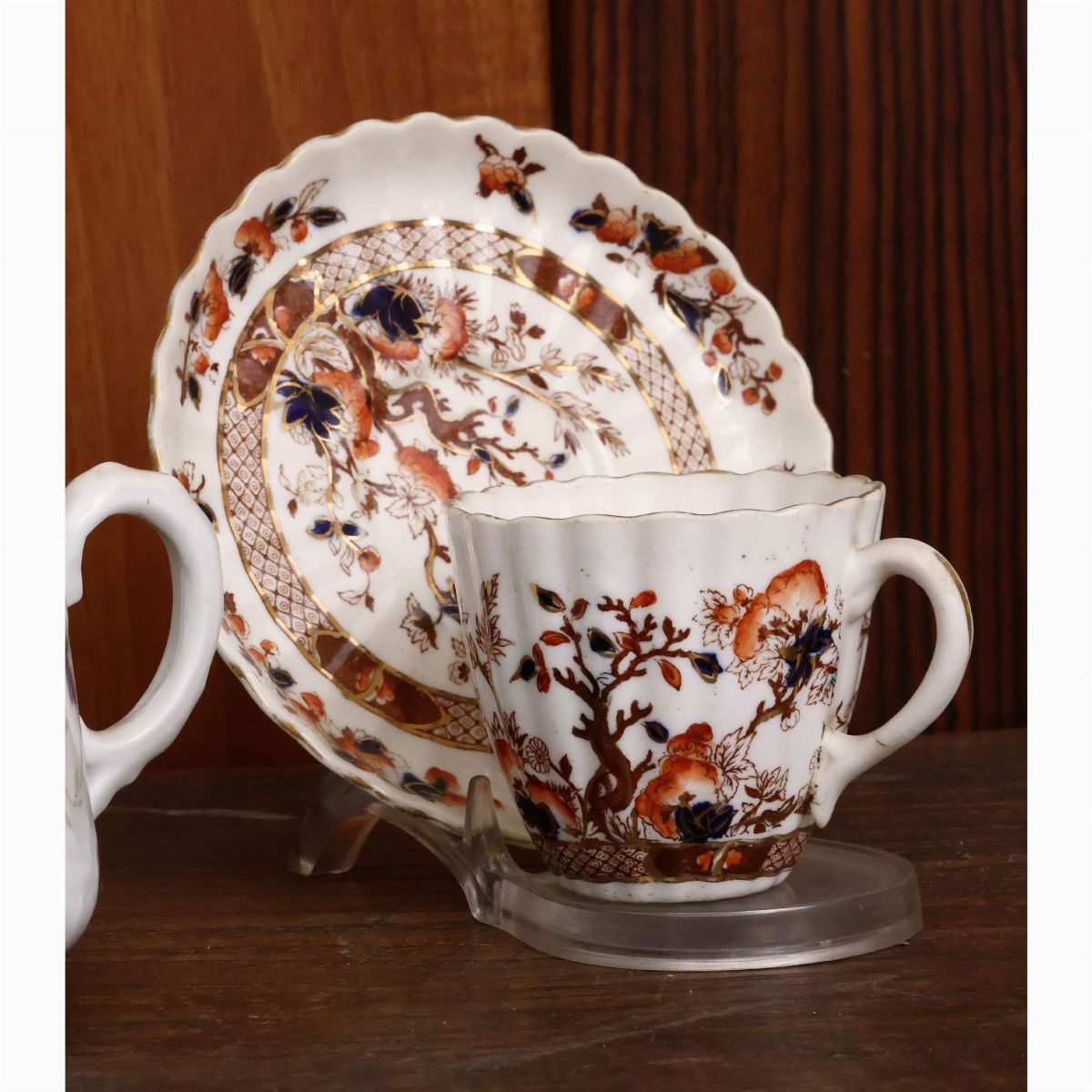 Assortimento di Accessori in Porcellana per il Tè e il Caffè
