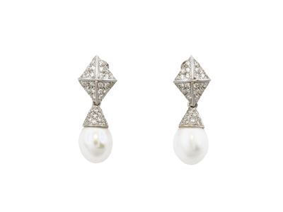 Orecchini Pendenti in Oro Bianco con Diamanti e Perle Coltivate