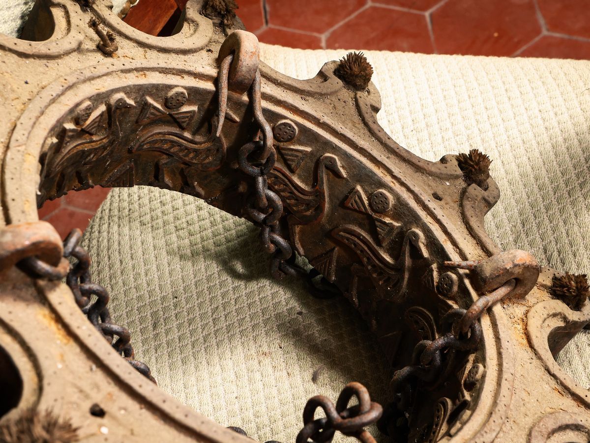 Lampadario a Lucerna Ad Olio in Terracotta Patinata Ad Imitazione del Bronzo