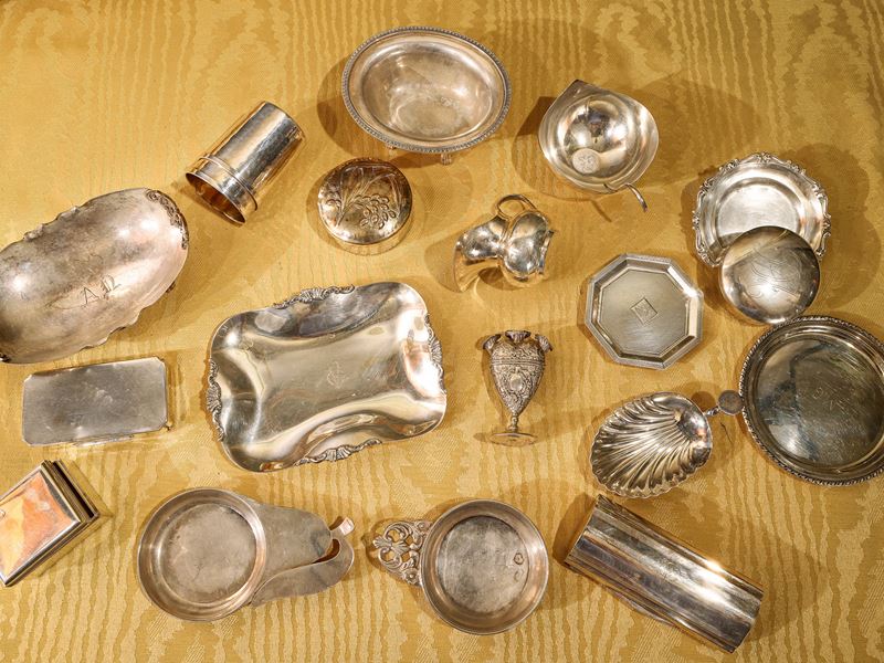 Collezione di Ninnoli, Bomboniere e Curiosità in Argento