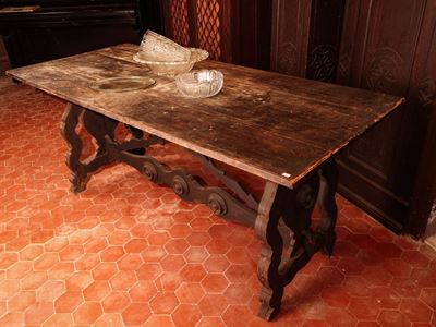 Tavolo Fratina in Legno Tenero Ebanizzato