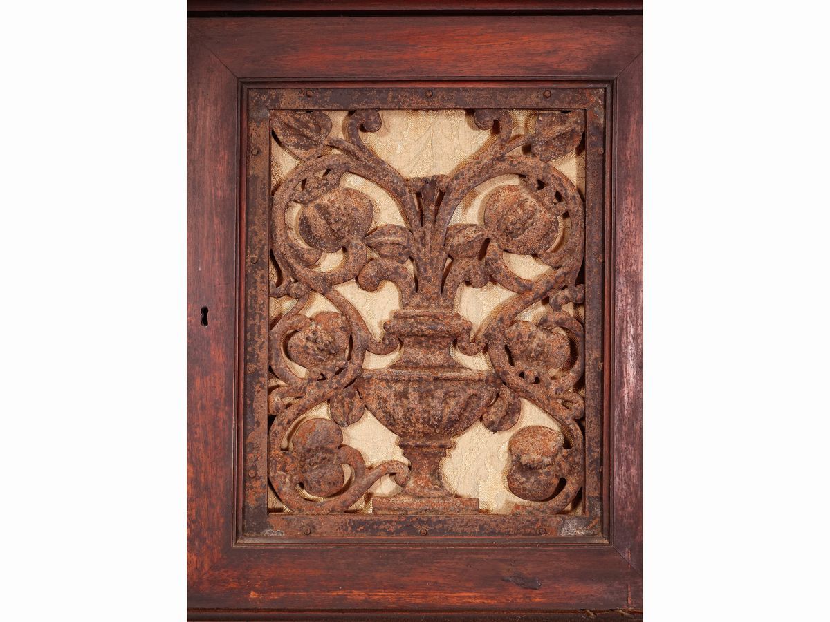 Credenza Eclettica a Due Corpi in Legno Ebanizzato