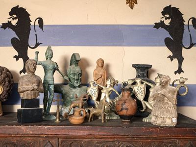 Lotto di Curiosità di Gusto Archeologico