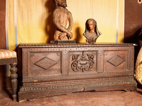 Cassapanca in legno tenero