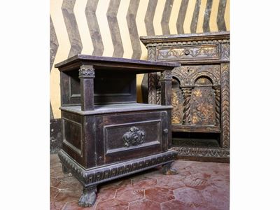 Coppia di Comodini in Legno Tenero Ebanizzato