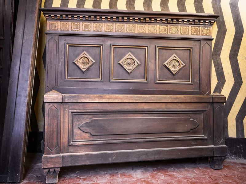 Letto Matrimoniale alla Francese in Stile Architettonico