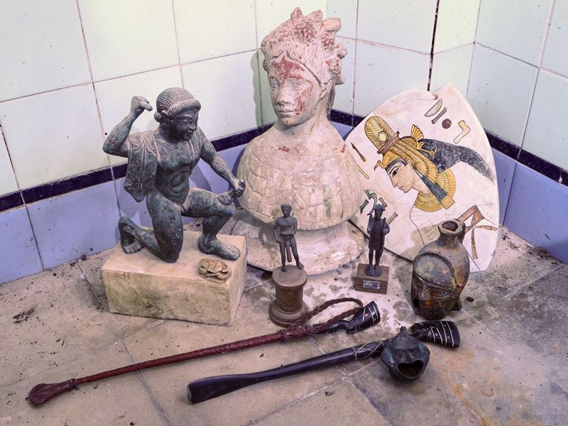 Lotto di Curiosità di Gusto Archeologico