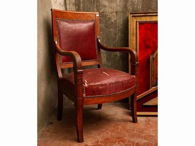 Poltroncina in Noce