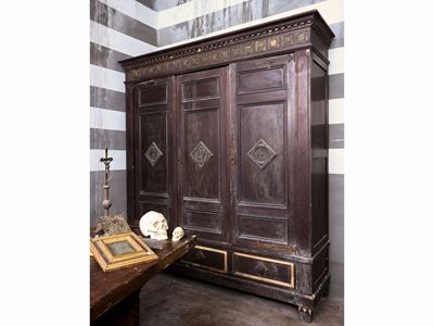 Armadio in Legno Tenero Ebanizzato