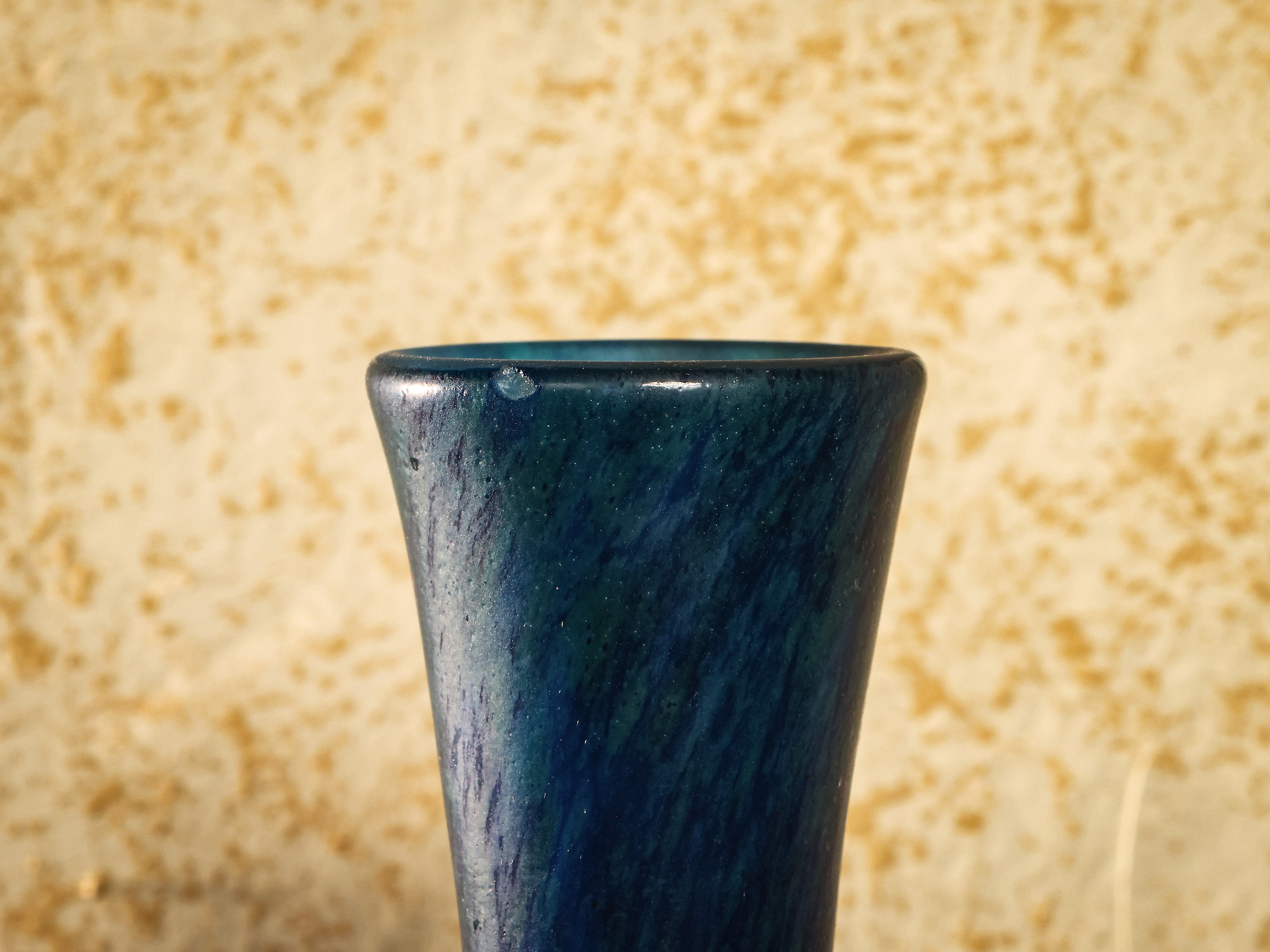 Piccolo Vaso in Vetro Cammeo