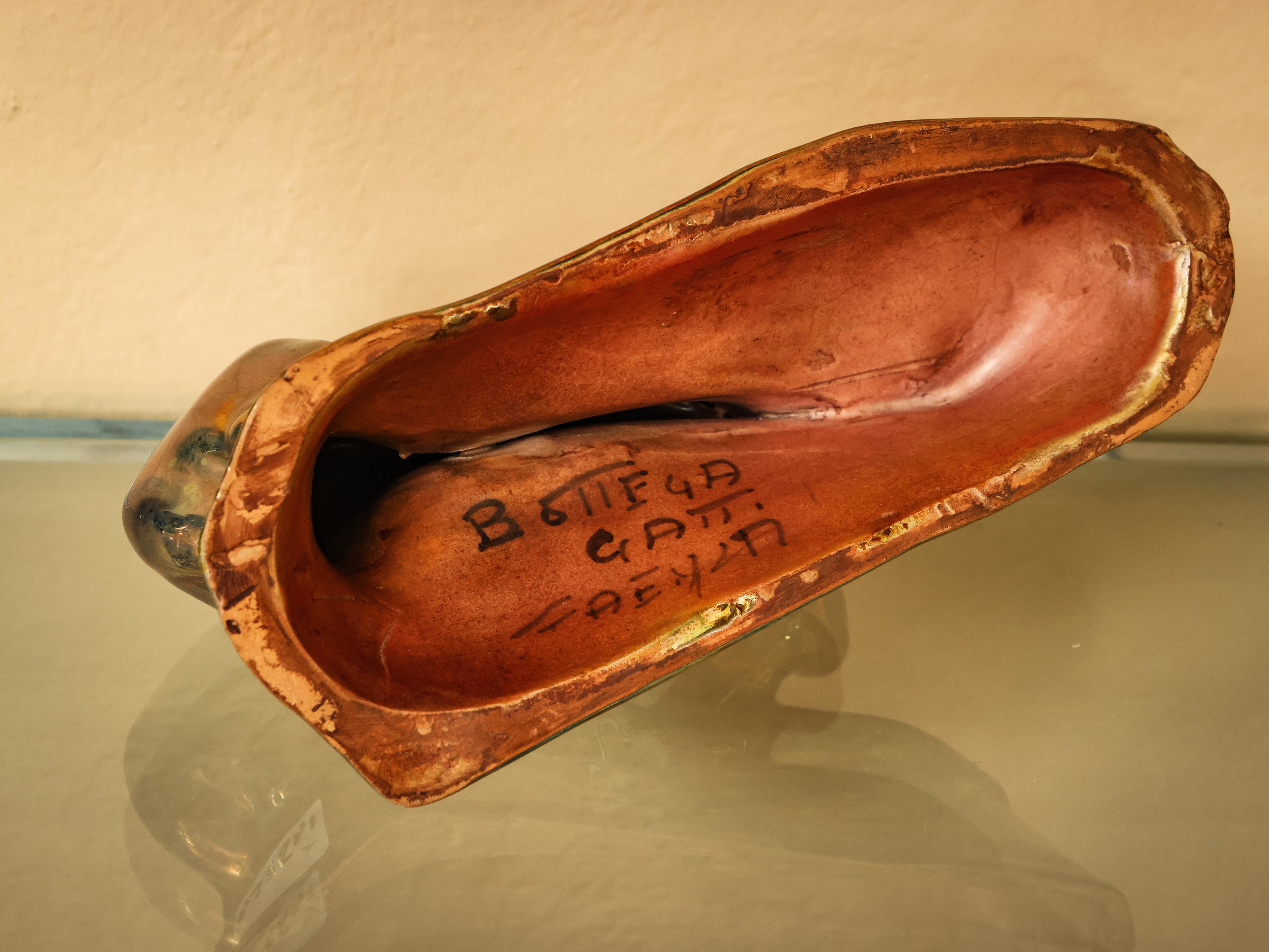 Piccolo Gruppo in Terracotta Smaltata a Lustro, Bottega Gatti
