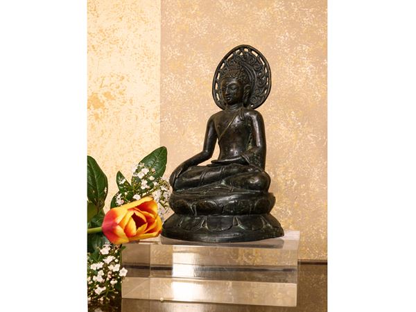 Bronze seated Buddha