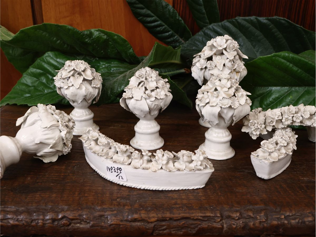 Lotto di Accessori in Ceramica per Comporre dei Centrotavola